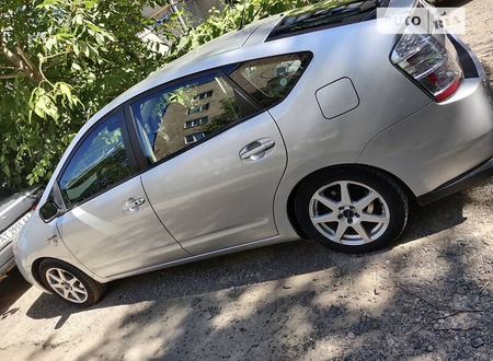 Toyota Prius 2007  випуску Чернівці з двигуном 1.5 л гібрид хэтчбек автомат за 8000 долл. 