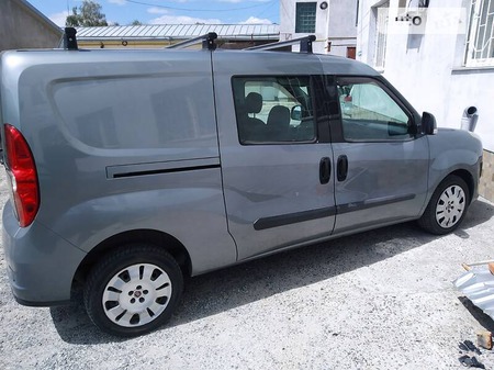 Fiat Doblo 2011  випуску Луцьк з двигуном 1.4 л  мінівен механіка за 6900 долл. 