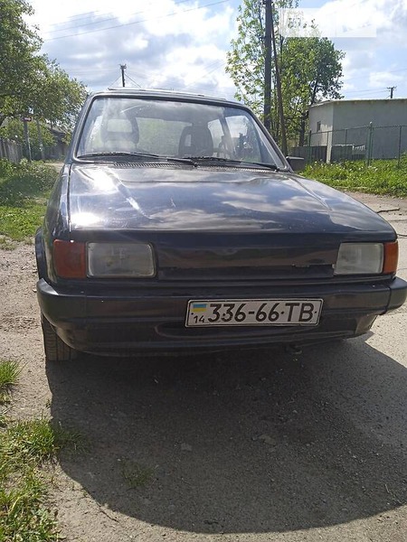 Ford Fiesta 1987  випуску Львів з двигуном 1.1 л бензин хэтчбек механіка за 1050 долл. 