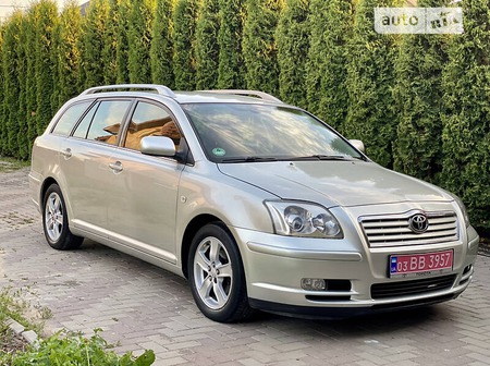 Toyota Avensis 2005  випуску Луцьк з двигуном 1.8 л бензин універсал механіка за 4850 долл. 