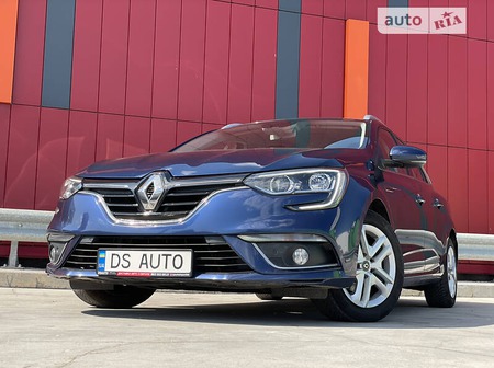 Renault Megane 2018  випуску Київ з двигуном 1.5 л дизель універсал автомат за 13500 долл. 