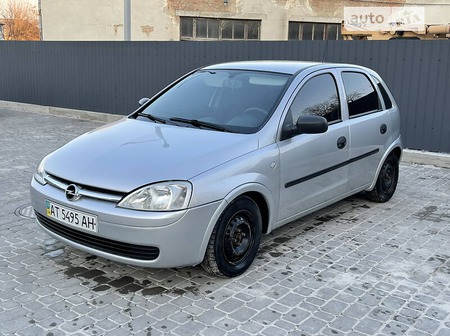 Opel Corsa 2003  випуску Івано-Франківськ з двигуном 1 л бензин хэтчбек автомат за 4150 долл. 