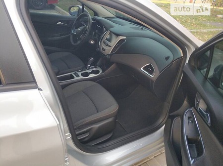 Chevrolet Cruze 2016  випуску Одеса з двигуном 1.4 л бензин седан автомат за 10200 долл. 