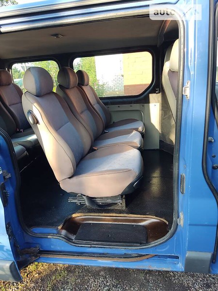 Renault Trafic 2004  випуску Полтава з двигуном 1.9 л дизель мінівен механіка за 6900 долл. 