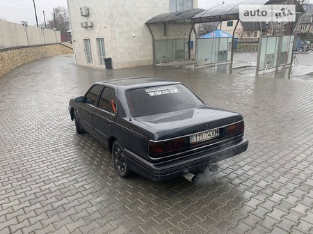 Mazda 929 1988  випуску Вінниця з двигуном 2.2 л  седан механіка за 2050 долл. 