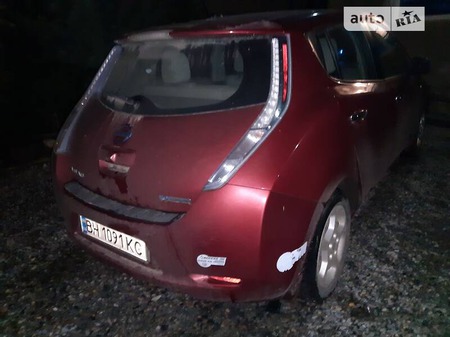 Nissan Leaf 2012  випуску Одеса з двигуном 0 л електро хэтчбек  за 10000 долл. 