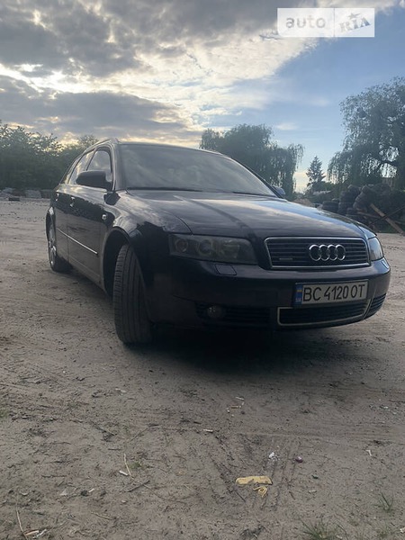 Audi A4 Limousine 2003  випуску Львів з двигуном 1.9 л дизель універсал механіка за 3900 долл. 