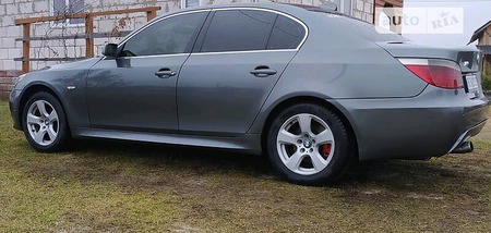 BMW 520 2006  випуску Рівне з двигуном 2 л дизель седан автомат за 7400 долл. 