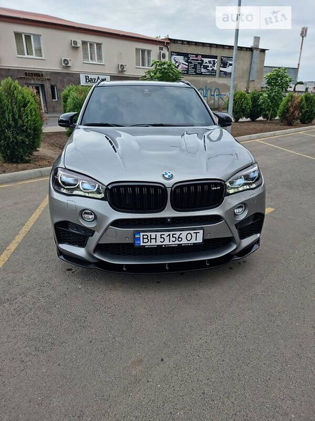 BMW X5 M 2018  випуску Одеса з двигуном 4.4 л бензин позашляховик  за 65000 долл. 