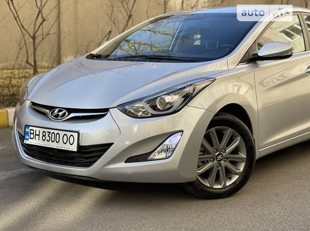 Hyundai Elantra 2014  випуску Одеса з двигуном 1.8 л бензин седан автомат за 13000 долл. 