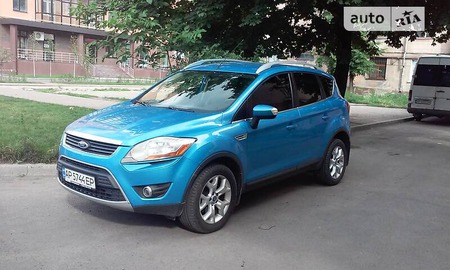 Ford Kuga 2010  випуску Запоріжжя з двигуном 2.5 л  позашляховик автомат за 11900 долл. 