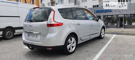 Renault Scenic 2015  випуску Житомир з двигуном 1.5 л дизель мінівен автомат за 9900 долл. 