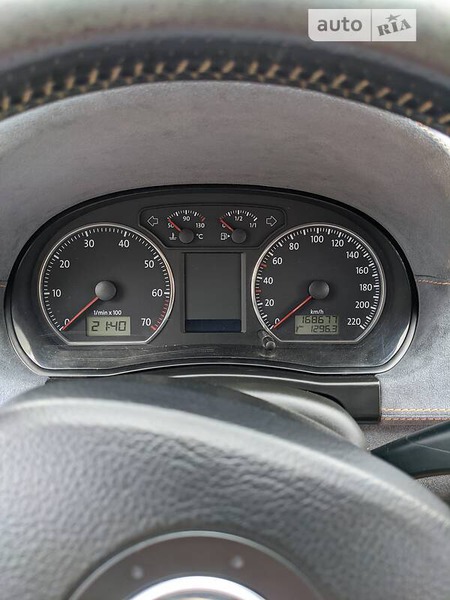 Volkswagen CrossPolo 2008  випуску Одеса з двигуном 1.6 л бензин хэтчбек автомат за 7000 долл. 