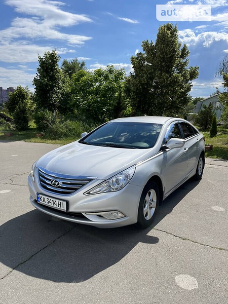 Hyundai Sonata 2014  випуску Київ з двигуном 2 л газ седан автомат за 6500 долл. 