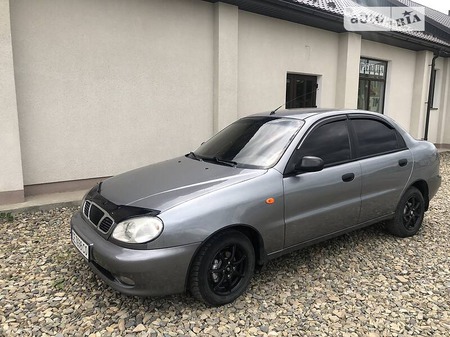 Daewoo Lanos 2008  випуску Чернівці з двигуном 1.3 л  седан механіка за 2600 долл. 