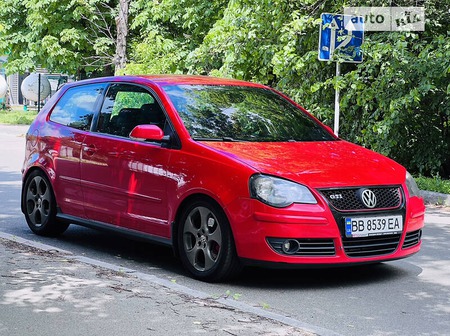 Volkswagen Polo 2007  випуску Київ з двигуном 1.8 л бензин хэтчбек механіка за 6900 долл. 