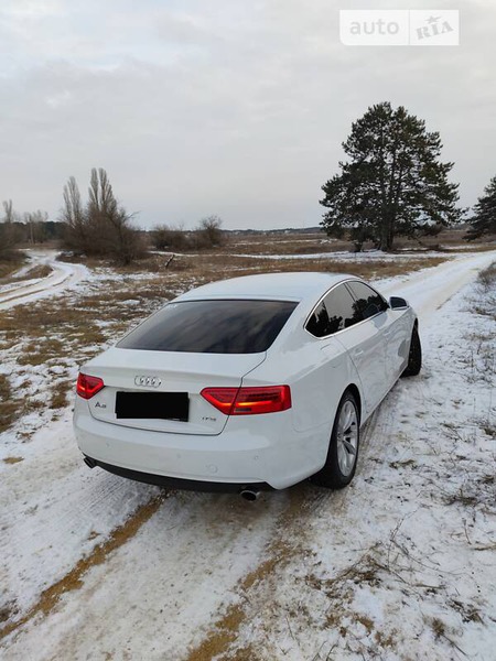Audi A5 Sportback 2013  випуску Херсон з двигуном 0 л бензин ліфтбек автомат за 15500 долл. 