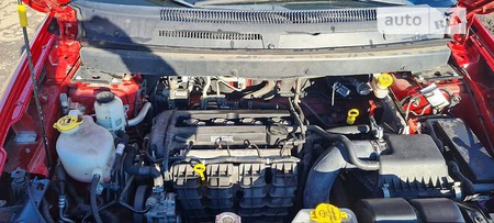 Dodge Journey 2019  випуску Суми з двигуном 2.4 л бензин позашляховик автомат за 15000 долл. 