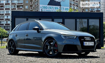 Audi RS3 Sportback 2016  випуску Київ з двигуном 2.5 л бензин хэтчбек автомат за 45000 долл. 