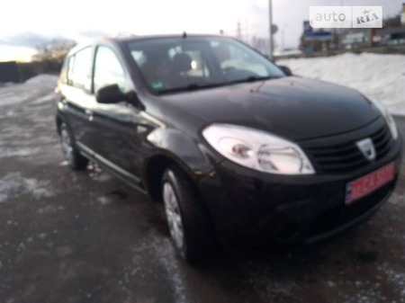 Dacia Sandero 2009  випуску Полтава з двигуном 1.4 л бензин хэтчбек механіка за 5800 долл. 