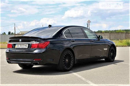 BMW 750 2011  випуску Київ з двигуном 4.4 л бензин седан автомат за 14999 долл. 