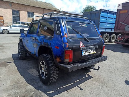 Lada 2121 2004  випуску Вінниця з двигуном 1.7 л  позашляховик механіка за 3000 долл. 