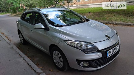 Renault Megane 2013  випуску Київ з двигуном 1.5 л дизель універсал механіка за 8400 долл. 