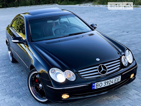 Mercedes-Benz CLK 270 2004  випуску Тернопіль з двигуном 2.7 л дизель купе автомат за 8500 долл. 