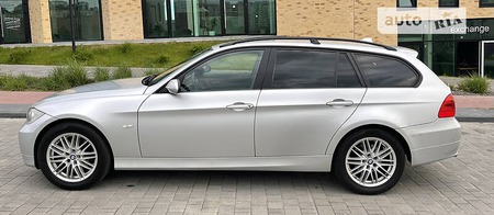 BMW 318 2006  випуску Хмельницький з двигуном 2 л бензин універсал механіка за 6800 долл. 