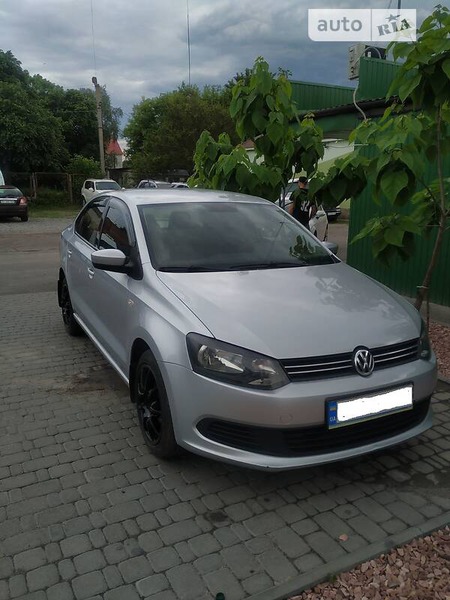 Volkswagen Polo 2012  випуску Київ з двигуном 0 л бензин седан механіка за 7999 долл. 