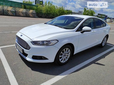 Ford Mondeo 2016  випуску Львів з двигуном 2 л дизель ліфтбек автомат за 14300 долл. 