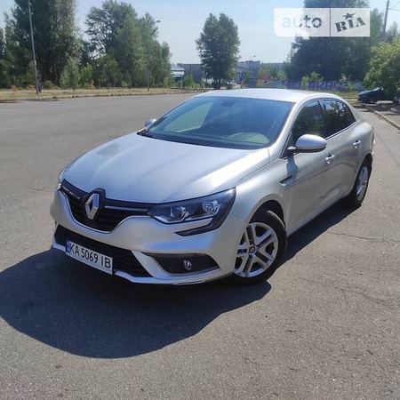 Renault Megane 2018  випуску Київ з двигуном 1.5 л дизель седан  за 11999 долл. 