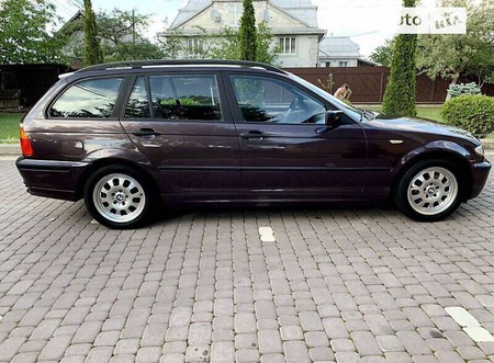 BMW 318 2001  випуску Тернопіль з двигуном 2 л бензин універсал механіка за 4150 долл. 