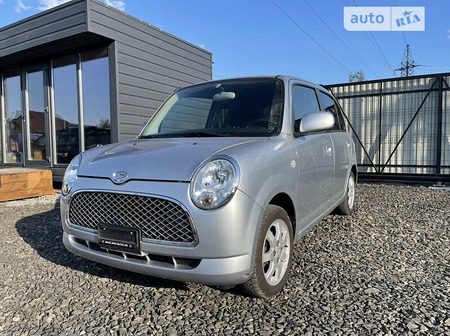 Daihatsu Trevis 2008  випуску Луцьк з двигуном 1 л бензин хэтчбек механіка за 4999 долл. 