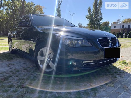 BMW 520 2008  випуску Харків з двигуном 2 л бензин седан автомат за 13300 долл. 