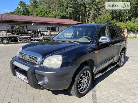 Hyundai Santa Fe 2005  випуску Луцьк з двигуном 2.4 л бензин позашляховик механіка за 5999 долл. 