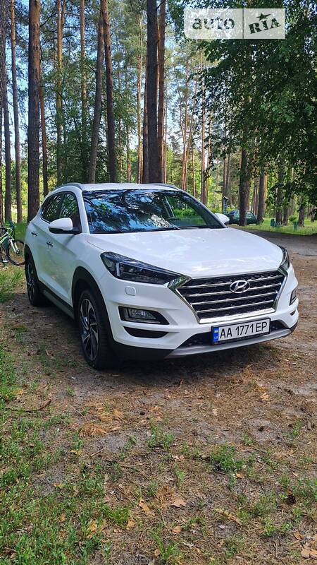 Hyundai Tucson 2018  випуску Київ з двигуном 2 л дизель позашляховик автомат за 26400 долл. 