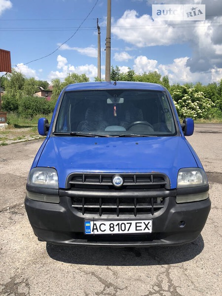 Fiat Doblo 2005  випуску Луцьк з двигуном 1.3 л дизель мінівен механіка за 4000 долл. 