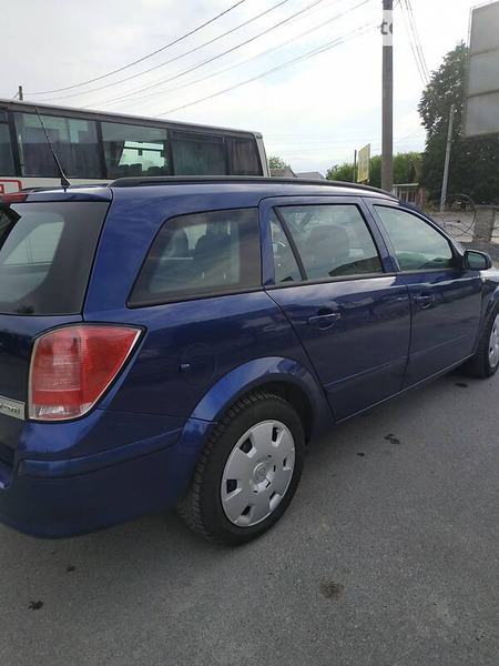 Opel Astra 2006  випуску Житомир з двигуном 0 л  універсал автомат за 5200 долл. 