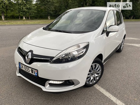 Renault Scenic 2014  випуску Вінниця з двигуном 1.5 л дизель універсал механіка за 8000 долл. 