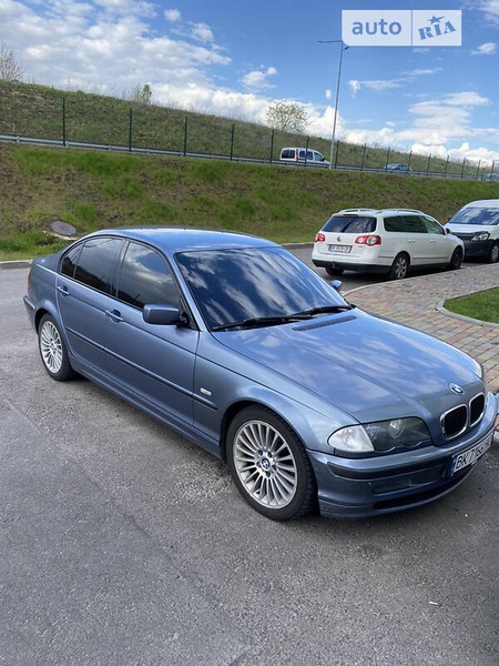 BMW 323 2000  випуску Рівне з двигуном 2.5 л бензин седан механіка за 4999 долл. 