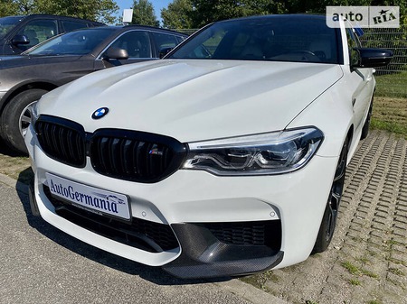 BMW M5 2020  випуску Київ з двигуном 4.4 л бензин седан автомат за 104900 долл. 