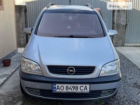 Opel Zafira Tourer 2000  випуску Ужгород з двигуном 1.8 л бензин мінівен механіка за 2700 долл. 