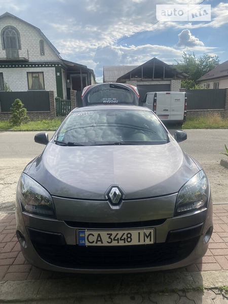 Renault Megane 2011  випуску Черкаси з двигуном 1.5 л дизель хэтчбек механіка за 6700 долл. 