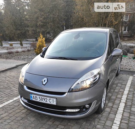 Renault Scenic 2012  випуску Вінниця з двигуном 0 л дизель універсал механіка за 8300 долл. 