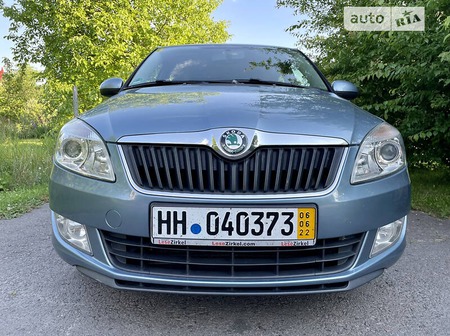 Skoda Fabia 2011  випуску Рівне з двигуном 1.6 л дизель універсал механіка за 5300 долл. 