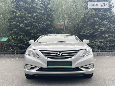 Hyundai Sonata 2013  випуску Київ з двигуном 2 л газ седан автомат за 7000 долл. 