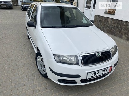 Skoda Fabia 2006  випуску Львів з двигуном 1.4 л дизель універсал механіка за 4100 долл. 