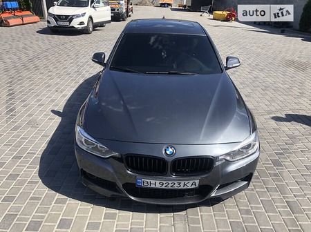 BMW 335 2015  випуску Кропивницький з двигуном 3 л бензин седан автомат за 25500 долл. 
