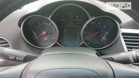 Chevrolet Cruze 2013  випуску Одеса з двигуном 1.4 л бензин седан автомат за 6899 долл. 